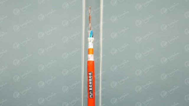 柔性电缆常识：了解工业设备中的耐久性解决方案